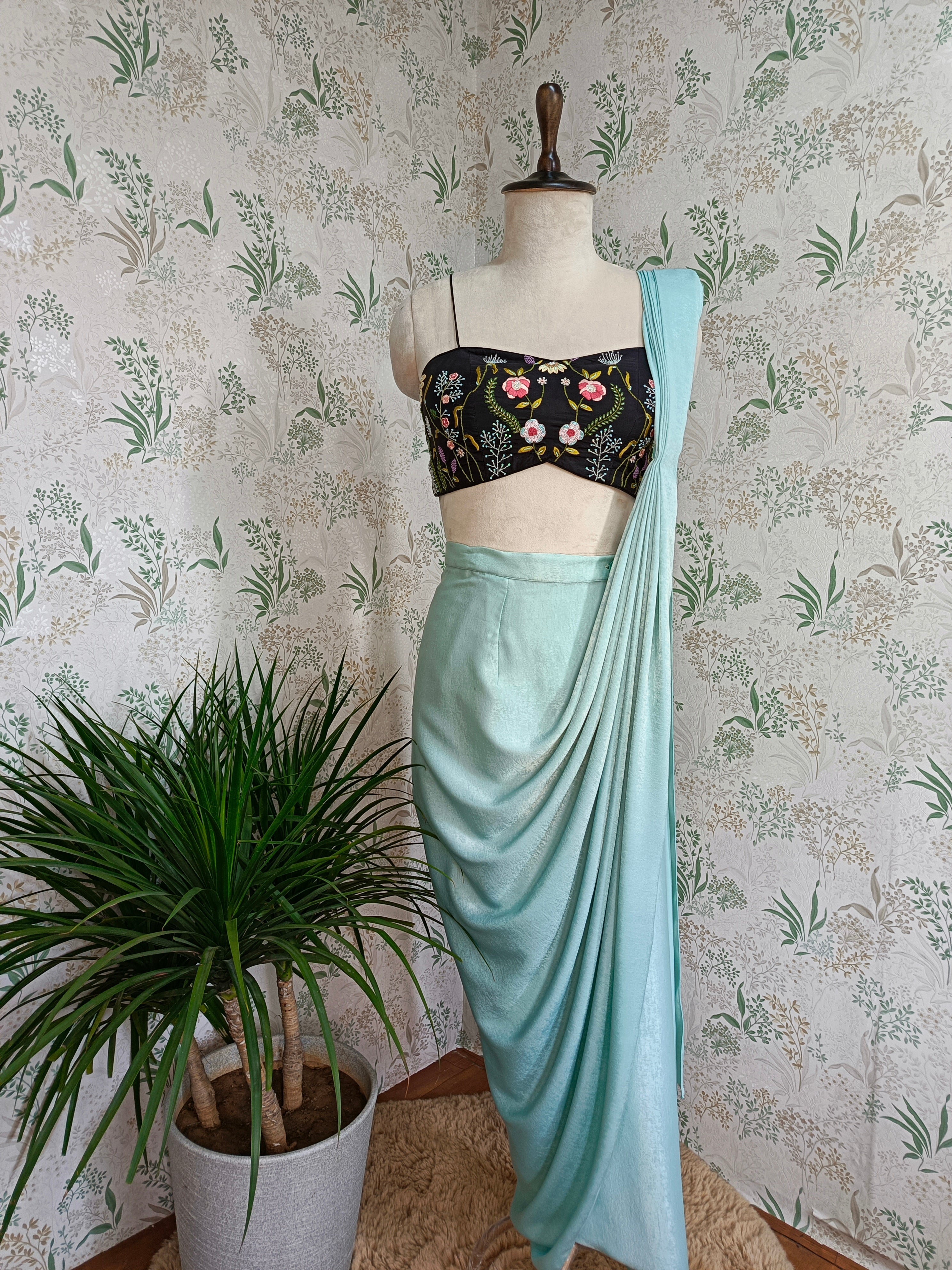 Chromatic mint green drape