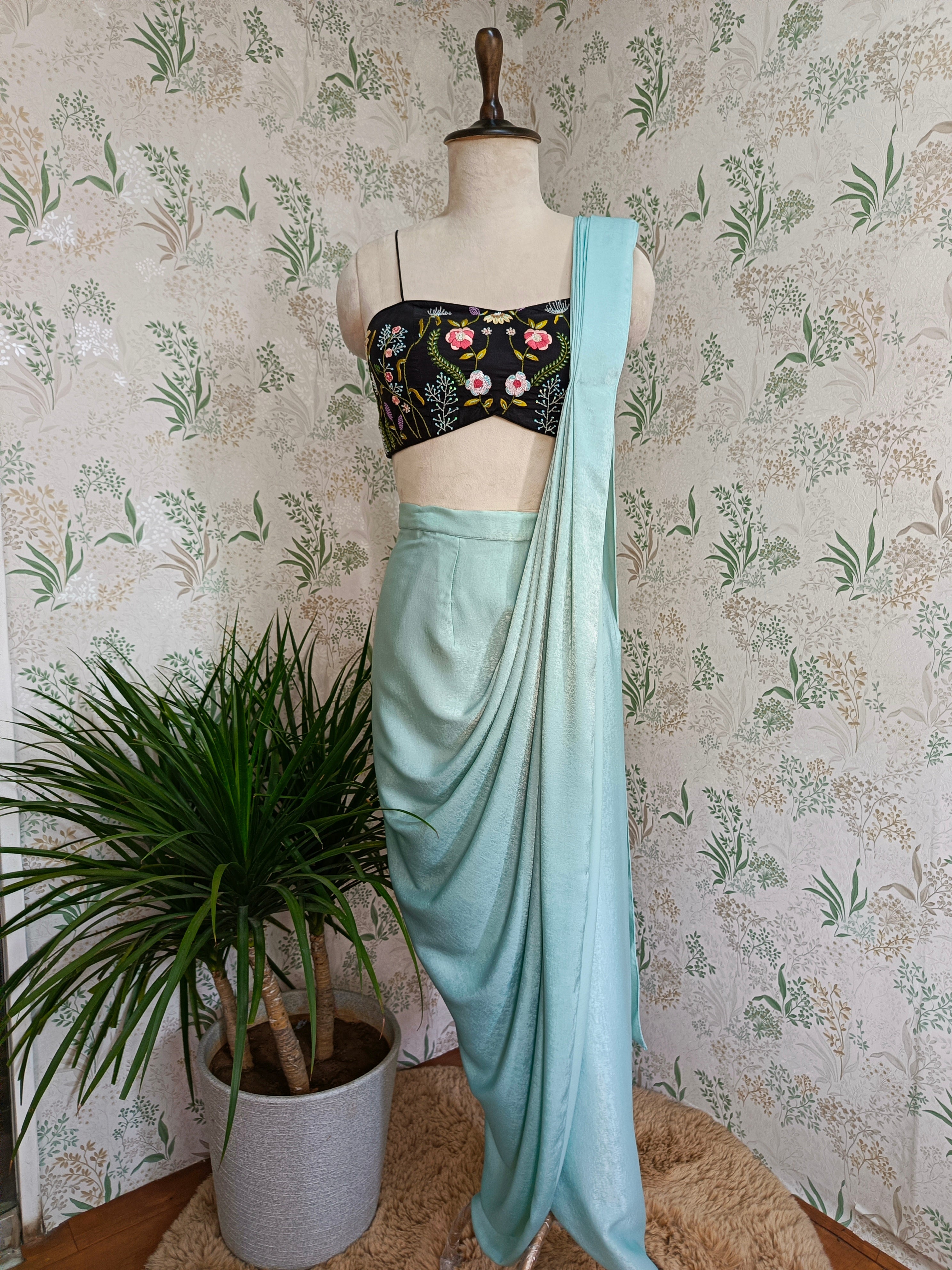 Chromatic mint green drape